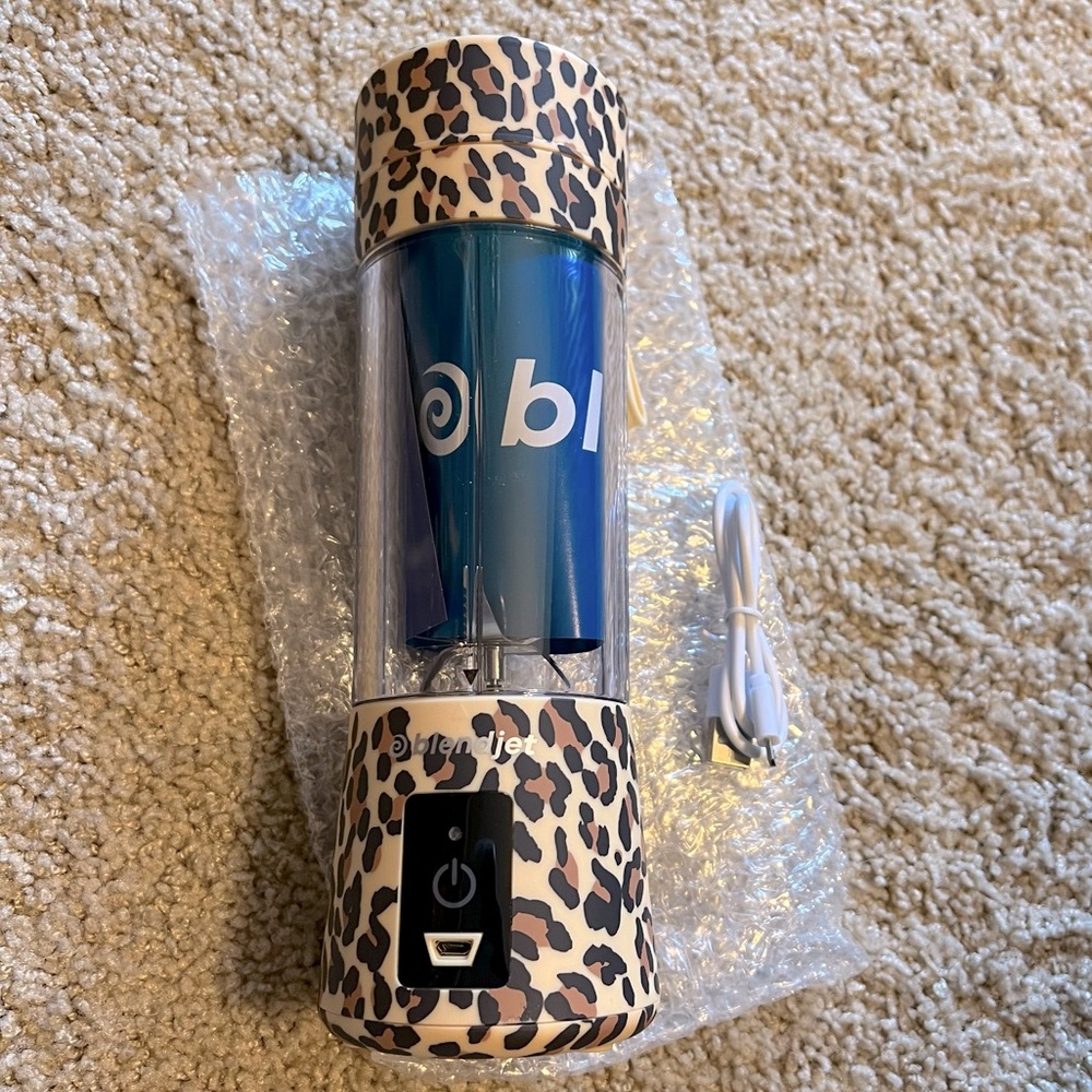 Blendjet leopard portable blender